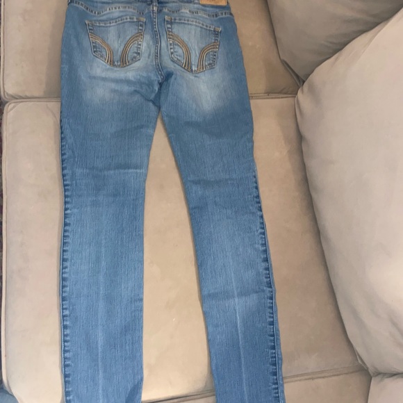 Hollister Super Skinny Jeans - Picture 3 of 3